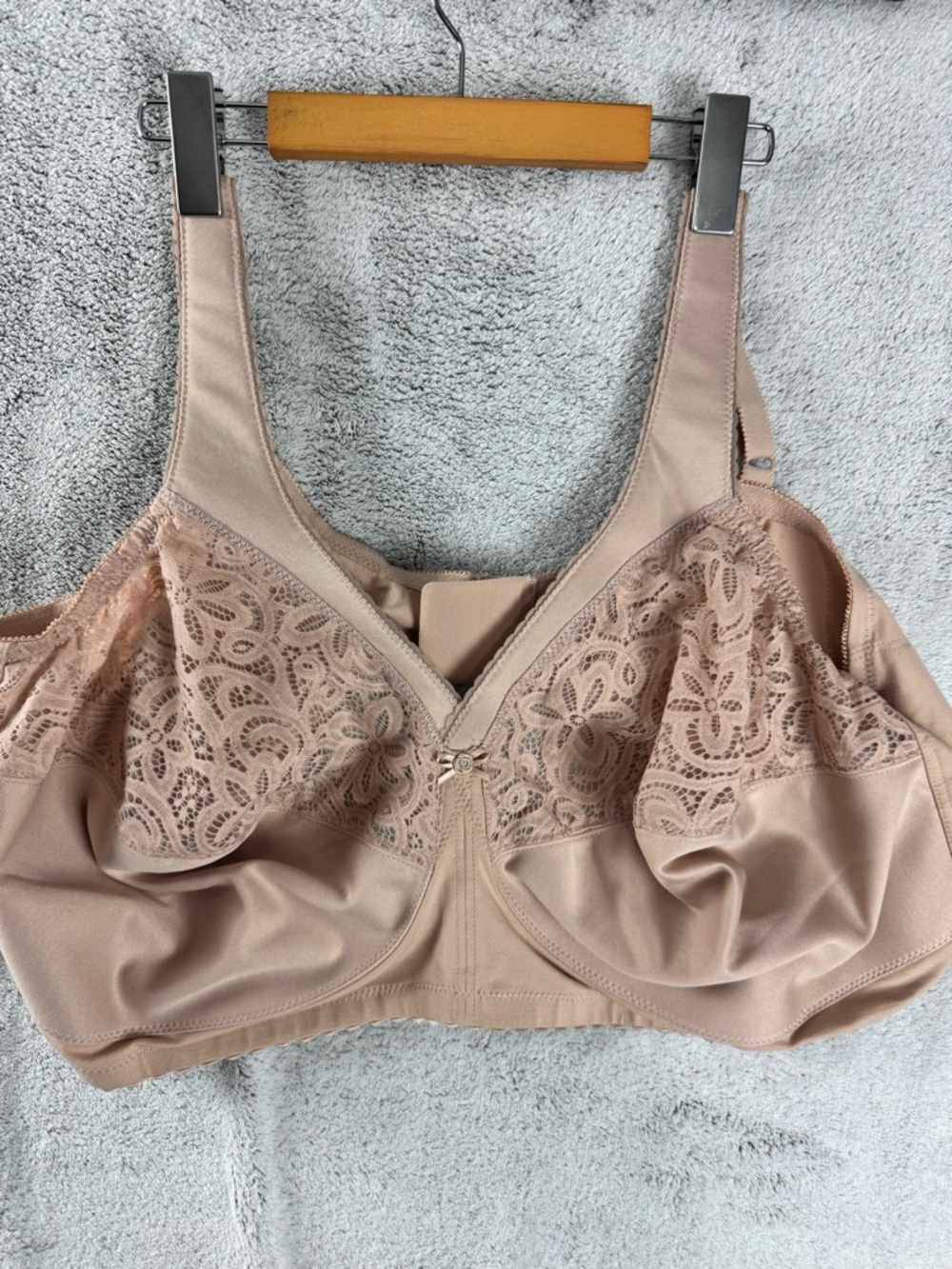 Glamorise Nude Lace-Detail Full Coverage Bra 56 D